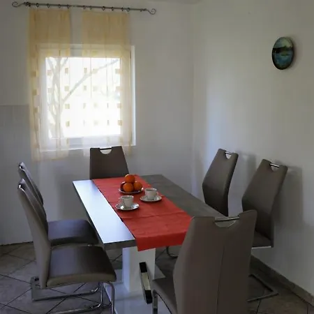 Apartment Punat Apartment *